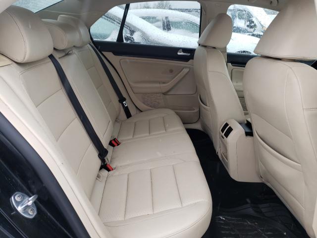2010 VOLKSWAGEN JETTA WOLF 3VWRA7AJ9AM059628