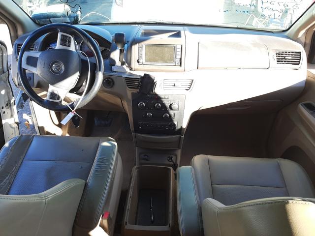 2011 VOLKSWAGEN ROUTAN SE 2V4RW3DG3BR738954