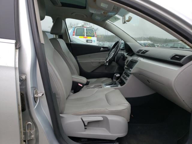 2010 VOLKSWAGEN PASSAT KOM WVWJK7AN4AE075581