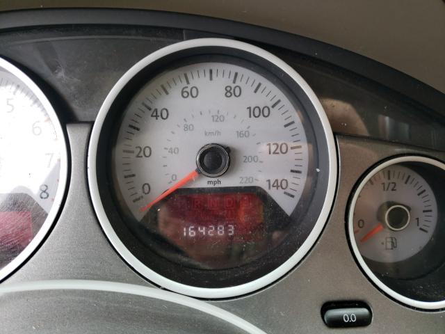 2010 VOLKSWAGEN ROUTAN 2V4RW3D12AR195364