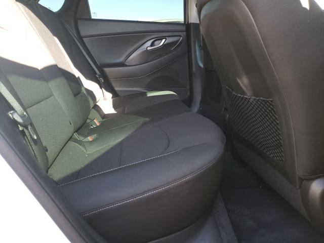 2018 HYUNDAI ELANTRA GT - KMHH35LE1JU079697