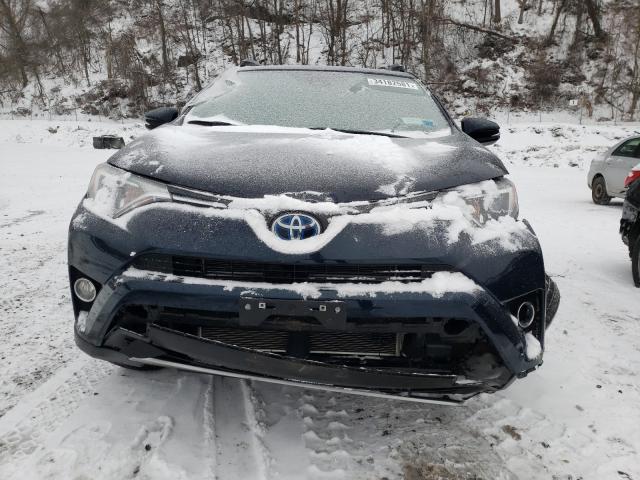 2018 TOYOTA RAV4 HV LE JTMRJREV8JD236855