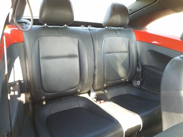 2017 VOLKSWAGEN BEETLE SE 3VWJ17ATXHM628558