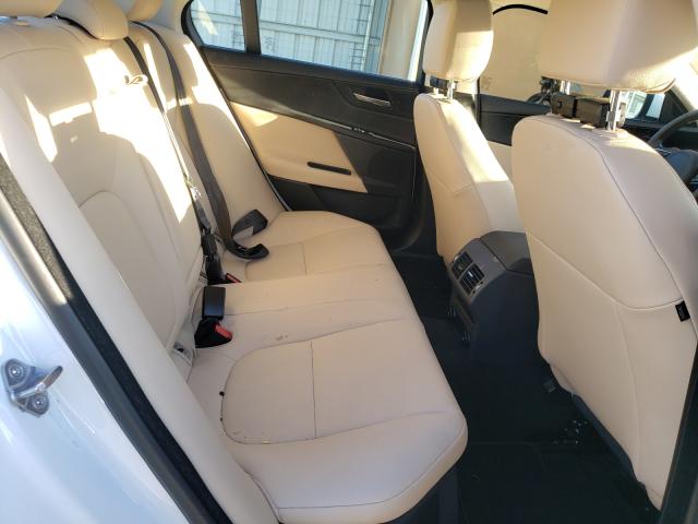 2019 JAGUAR XE PREMIUM SAJAD4FX7KCP53130