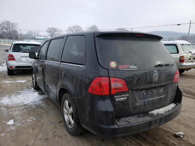 2010 VOLKSWAGEN ROUTAN 2V4RW3D12AR195364