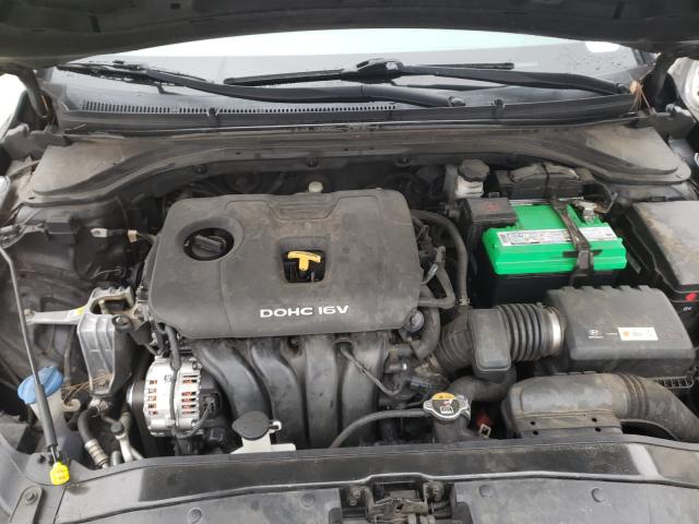 2017 HYUNDAI ELANTRA SE KMHD74LFXHU176395