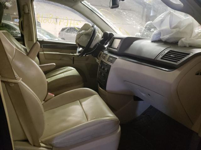 2010 VOLKSWAGEN ROUTAN SE 2V4RW3D17AR295251