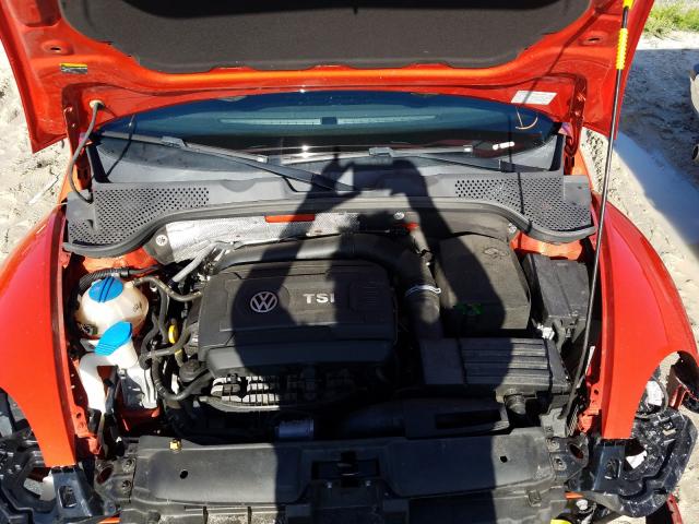 2017 VOLKSWAGEN BEETLE SE 3VWJ17ATXHM628558