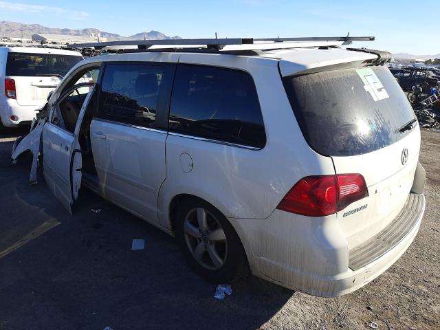 2011 VOLKSWAGEN ROUTAN SE 2V4RW3DG3BR738954