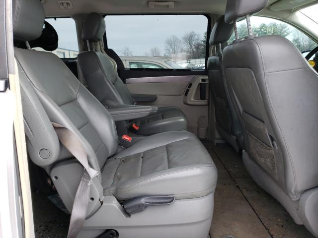 2010 VOLKSWAGEN ROUTAN SEL 2V4RW6DX7AR231054