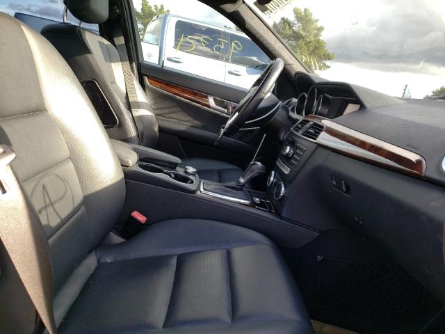 2014 MERCEDES-BENZ C 250 - WDDGF4HBXEA938444