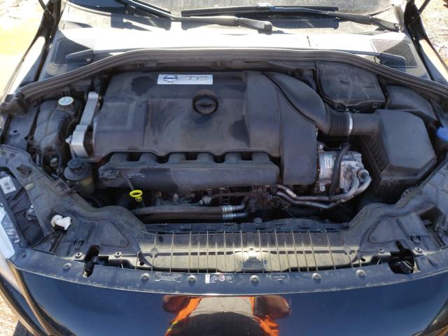 2015 VOLVO V60 R DESI YV1902SH2F1191343