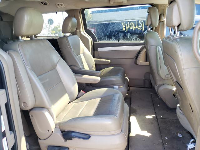 2011 VOLKSWAGEN ROUTAN SEL 2V4RW5DG0BR669880