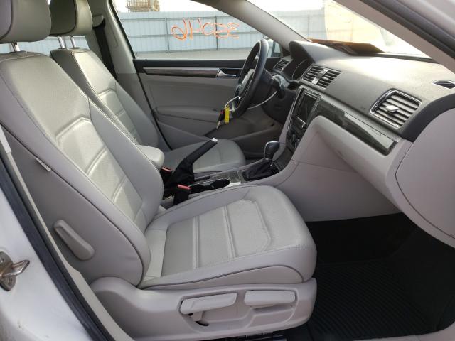 2018 VOLKSWAGEN PASSAT SE 1VWBA7A3XJC026089