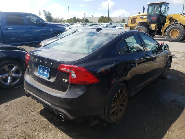 2017 VOLVO S60 YV126MFL9H2421340