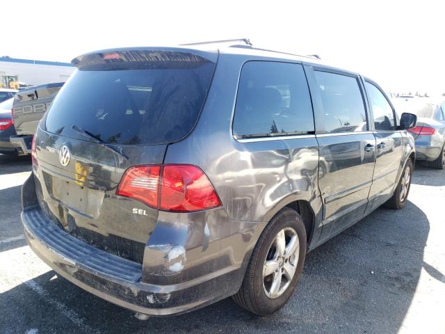 2011 VOLKSWAGEN ROUTAN SEL 2V4RW5DG0BR669880