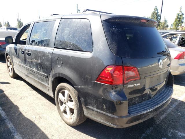 2011 VOLKSWAGEN ROUTAN SEL 2V4RW5DG0BR669880