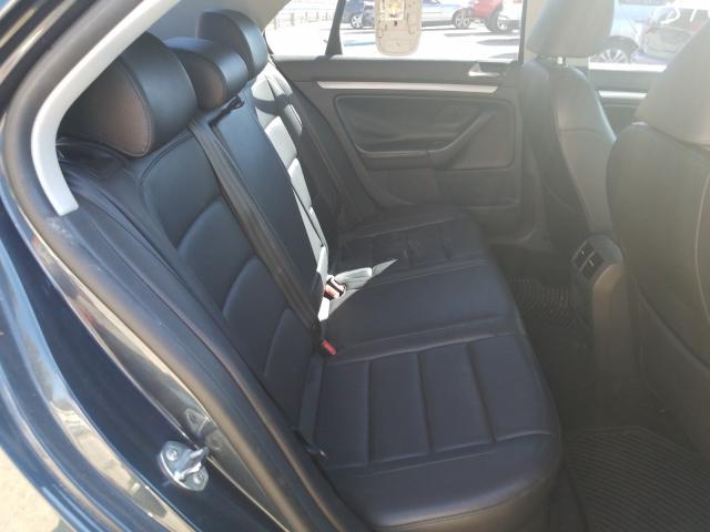 2010 VOLKSWAGEN JETTA LIMI 3VWAX7AJ4AM105295