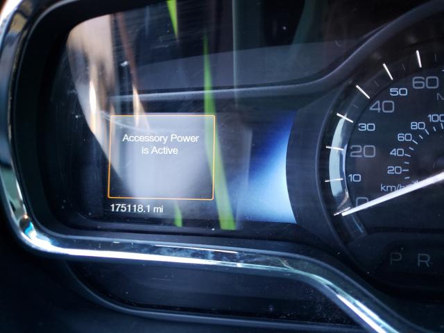 2017 LINCOLN MKT 2LMHJ5NKXHBL00405