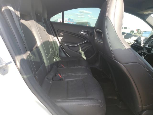 2018 MERCEDES-BENZ CLA 250 WDDSJ4EB9JN606527