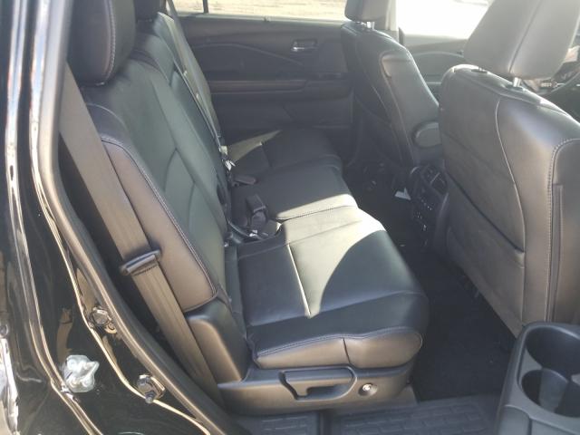 2018 HONDA PILOT TOUR 5FNYF5H93JB012700