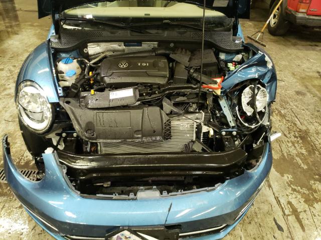2017 VOLKSWAGEN BEETLE SE 3VWJ17AT6HM630209