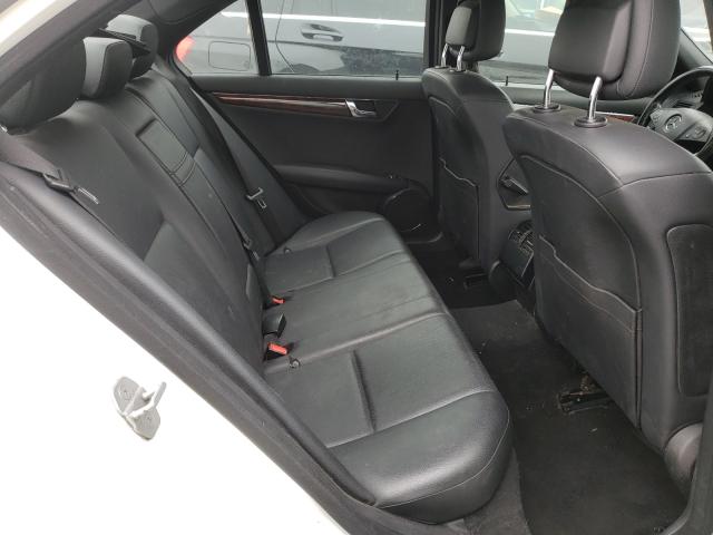 2011 MERCEDES-BENZ C300 WDDGF5EB2BA526864