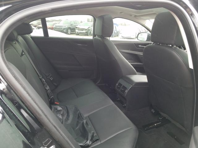 2019 JAGUAR XE PREMIUM SAJAD4FX6KCP48906