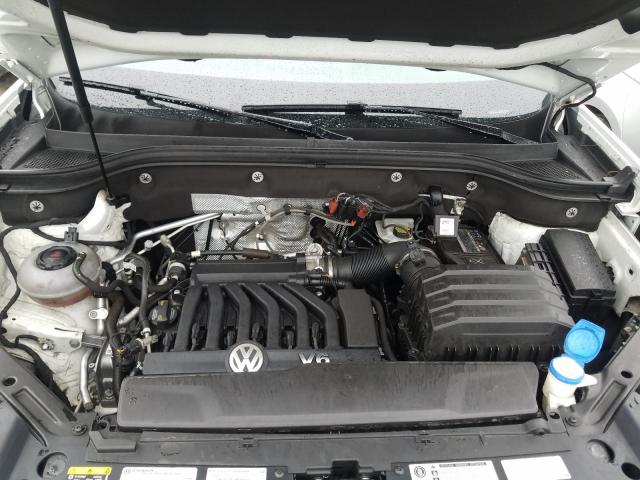 2018 VOLKSWAGEN ATLAS SE 1V2KR2CA1JC564348