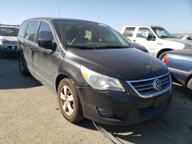 2010 VOLKSWAGEN ROUTAN SE 2V4RW3D15AR295880