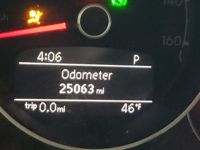 2018 VOLKSWAGEN BEETLE S 3VWFD7AT3JM710800