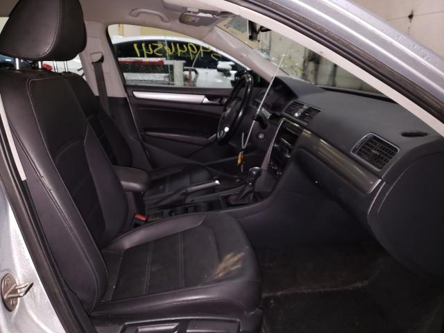 2015 VOLKSWAGEN PASSAT 1VWAT7A31FC080569