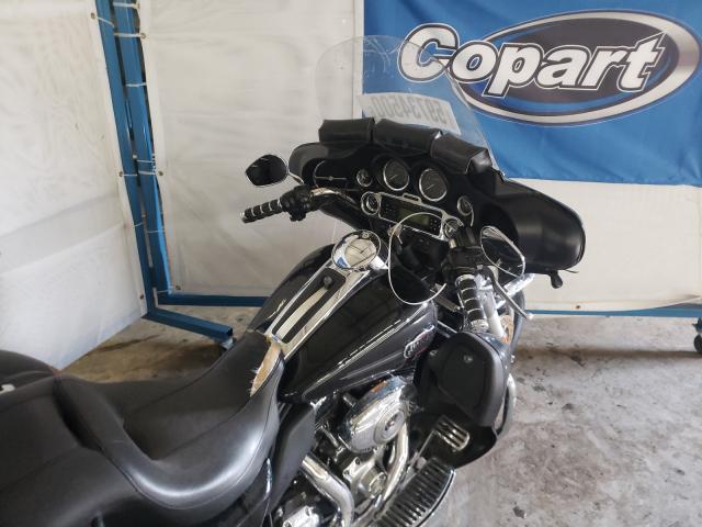 2011 HARLEY-DAVIDSON FLHTCUTG 1HD1MAM17BB852563