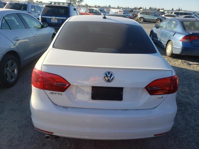 2011 VOLKSWAGEN JETTA TDI - 3VWLL7AJ2BM118679