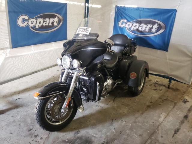 2011 HARLEY-DAVIDSON FLHTCUTG 1HD1MAM17BB852563