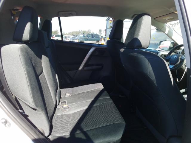 2018 TOYOTA RAV 4 2T3ZFREV6JW492545