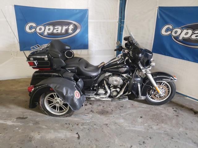 2011 HARLEY-DAVIDSON FLHTCUTG 1HD1MAM17BB852563