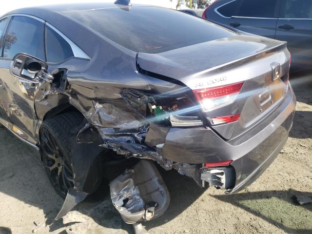2018 HONDA ACCORD TOU 1HGCV2F95JA043715