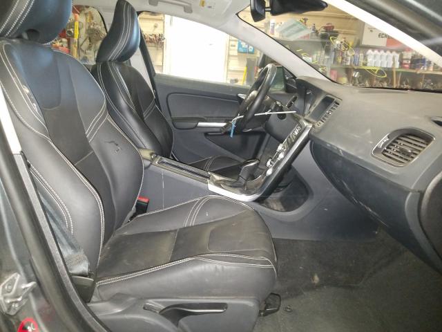 2018 VOLVO S60 DYNAMI YV126MFL9J2465697