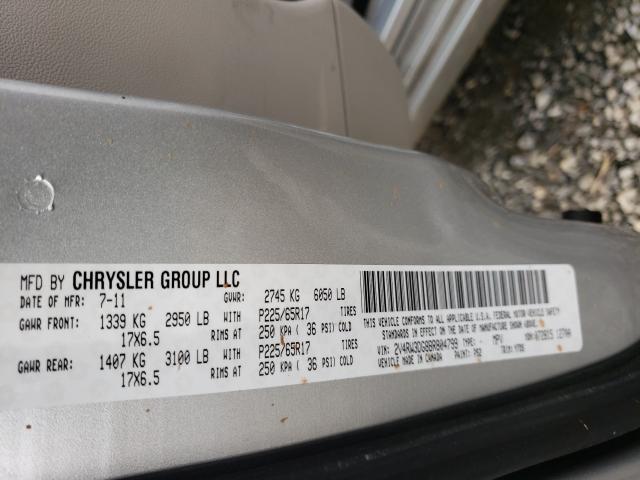 2011 VOLKSWAGEN ROUTAN SE 2V4RW3DG8BR804799