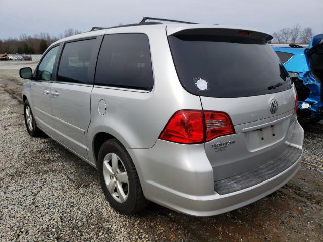 2011 VOLKSWAGEN ROUTAN SE 2V4RW3DG8BR804799