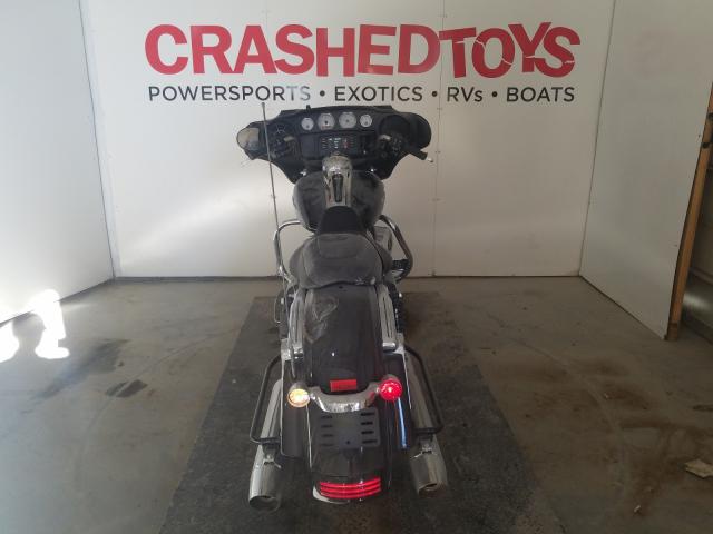 2019 HARLEY-DAVIDSON FLHX 1HD1KBC17KB623779