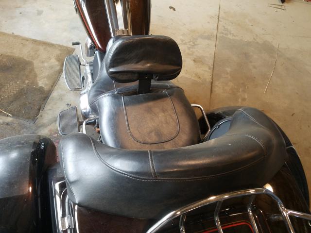 2011 HARLEY-DAVIDSON FLHTCUTG 1HD1MAM12BB851532