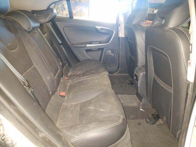 2018 VOLVO S60 DYNAMI YV126MFL9J2465697