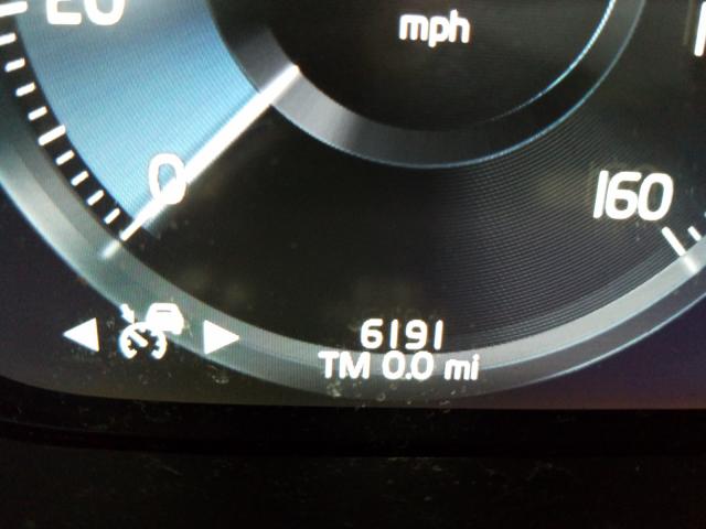 2018 VOLVO V90 CROSS YV4102NK5J1028217