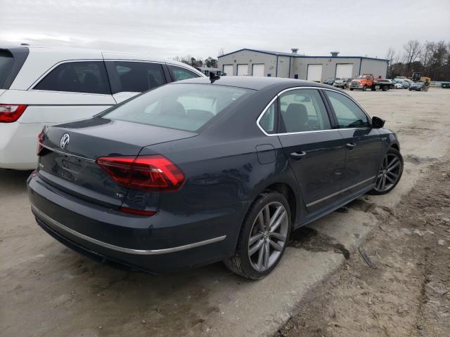 2017 VOLKSWAGEN PASSAT R-L 1VWDT7A32HC018310