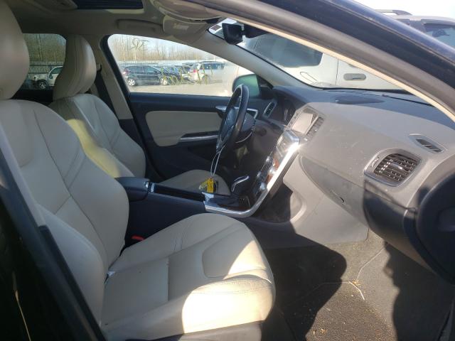 2015 VOLVO V60 CROSS YV4612HM3F1001427