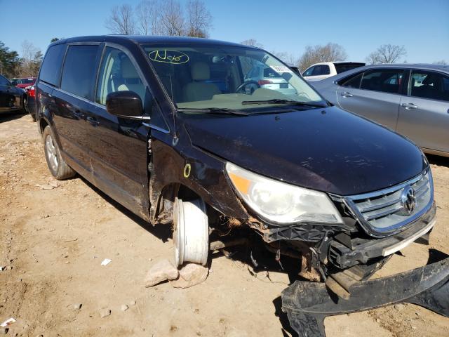 2010 VOLKSWAGEN ROUTAN SE 2V4RW3D16AR295712