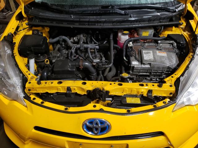 2014 TOYOTA PRIUS C JTDKDTB34E1077512