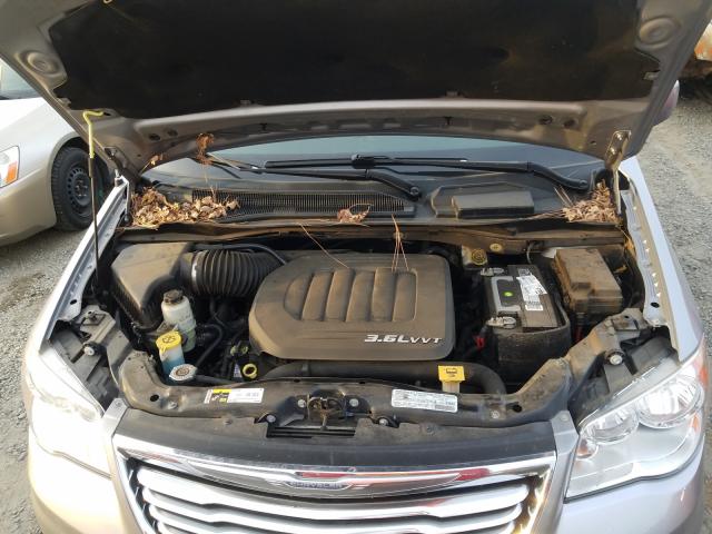 2013 CHRYSLER TOWN & COU - 2C4RC1BG3DR583321